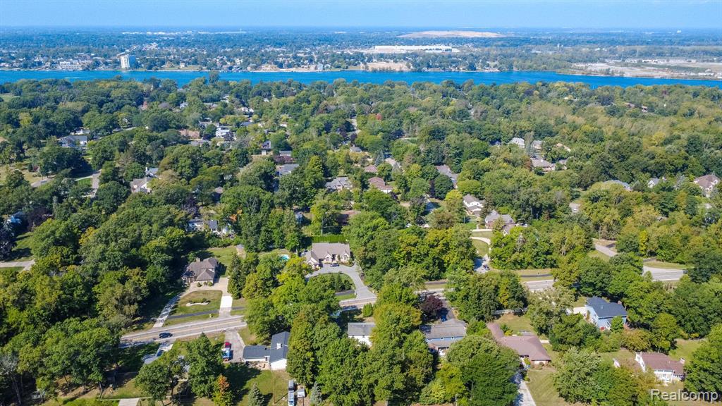22133 Meridian Road Grosse Ile, MI 48138 - Photo 55 of 57