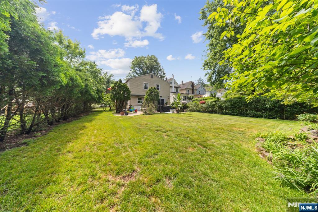 132 Spring Street Leonia, NJ 07605 - Photo 10 of 47