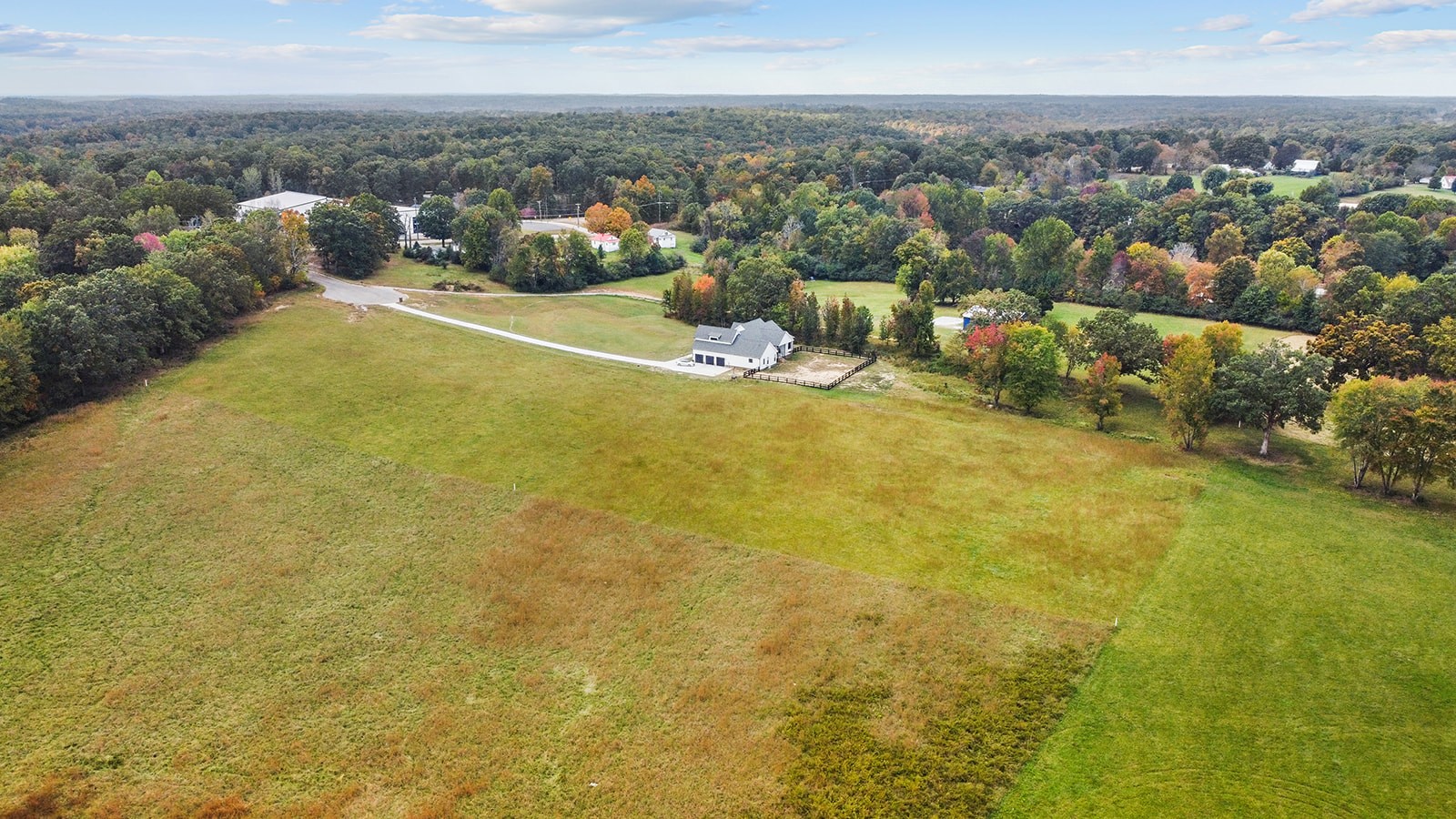 1066 Westham Way Dickson, TN 37055 - Photo 4 of 25 Gallery Image 4