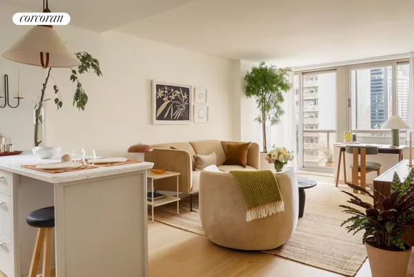 $1,025,000 | 234 East 46th Street, Unit 502 | Midtown East