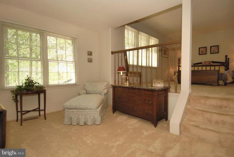 11731 Quay Road Oakton, VA 22124 - Photo 17 of 29 Sitting Room
