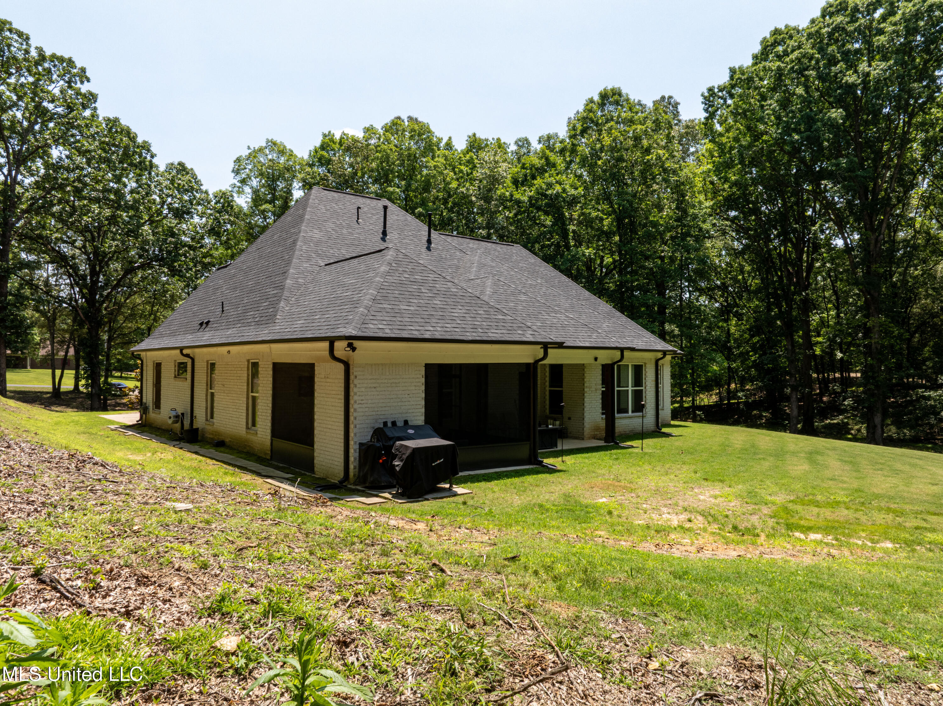 5205 Polk Lane Olive Branch, MS 38654 - Photo 3 of 36 polk-10