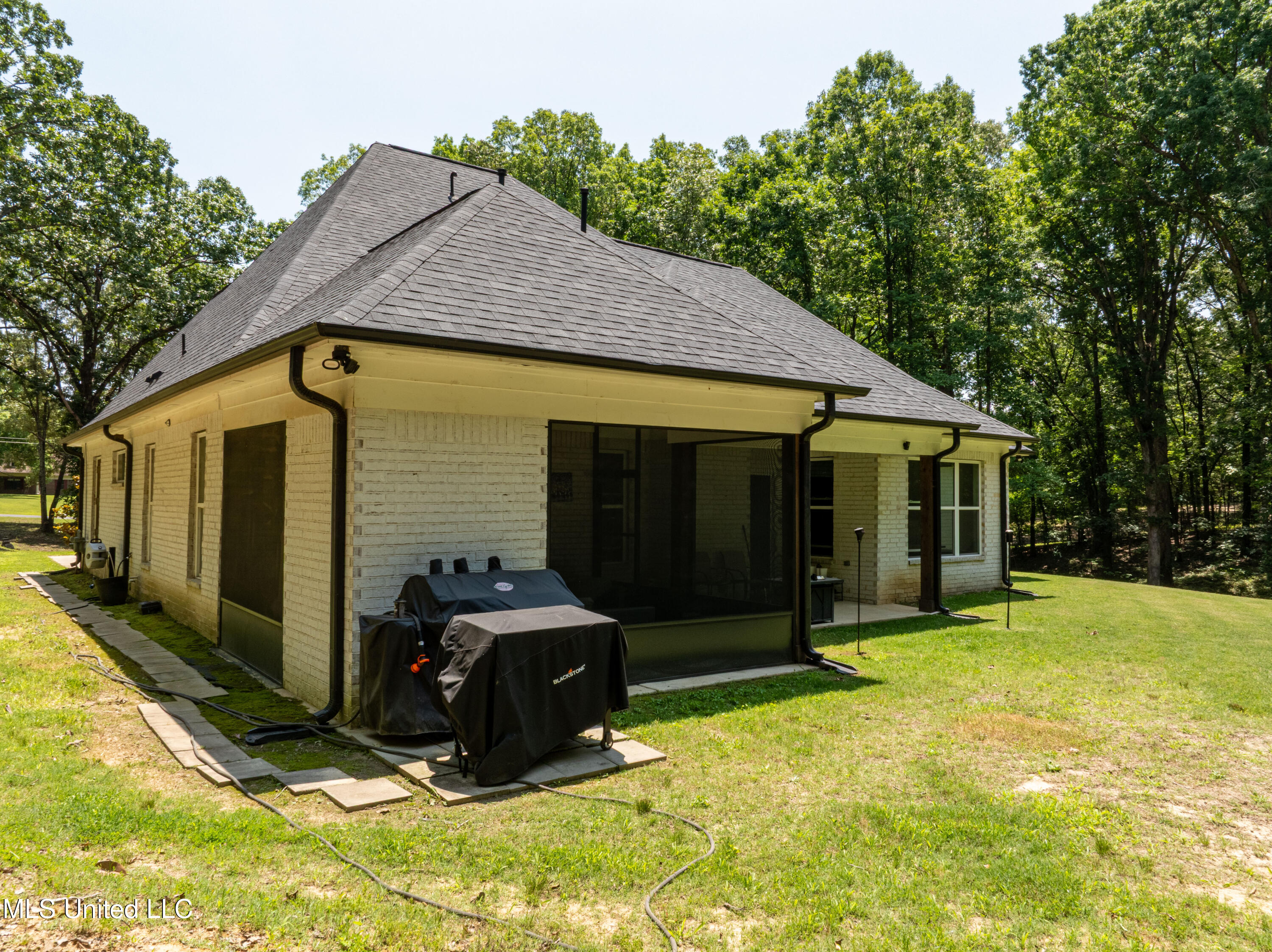 5205 Polk Lane Olive Branch, MS 38654 - Photo 4 of 36 polk-11