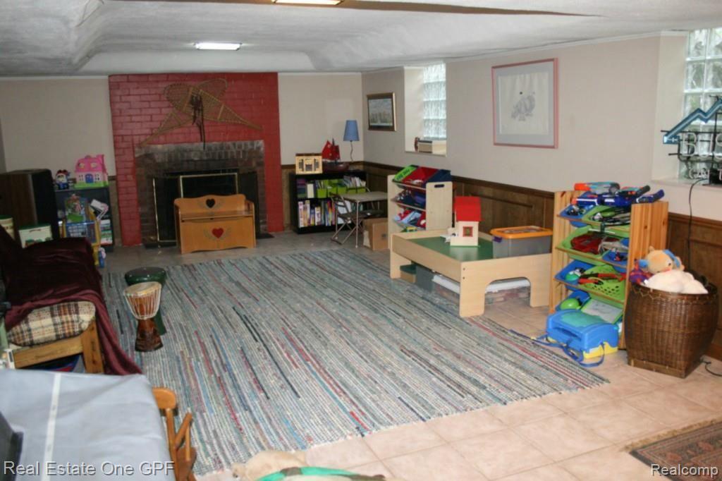 750 Middlesex Road Grosse Pointe, MI 48230 - Photo 24 of 28 IMG_0177.jpg