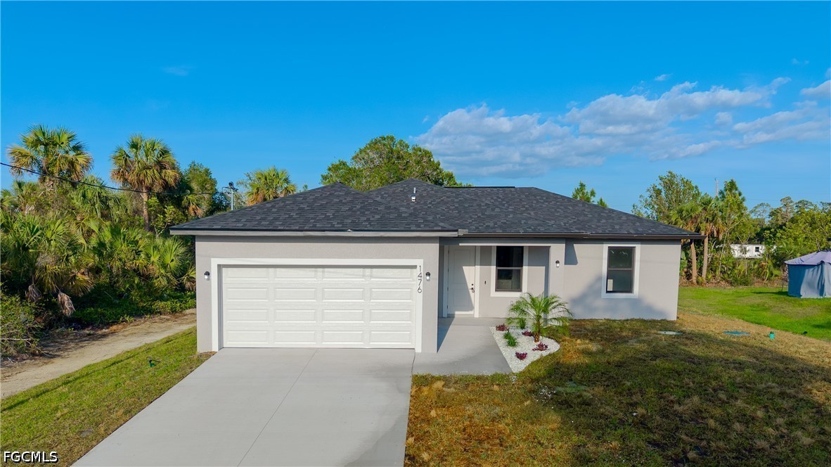 1476 Rugby Circle LaBelle, FL 33935 - Photo 2 of 25