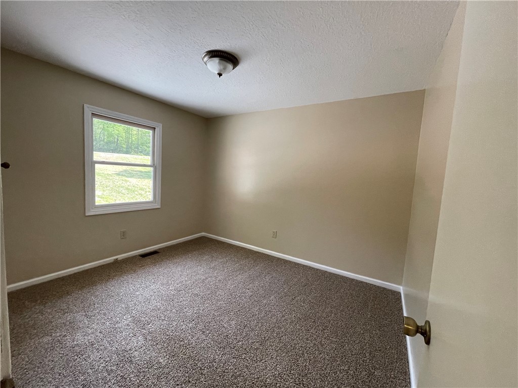 649 State Rd S-37-577 Salem, SC 29676 - Photo 19 of 50 Bedroom 2