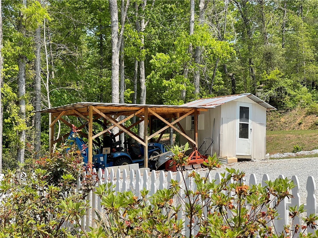 649 State Rd S-37-577 Salem, SC 29676 - Photo 4 of 50 Out Building