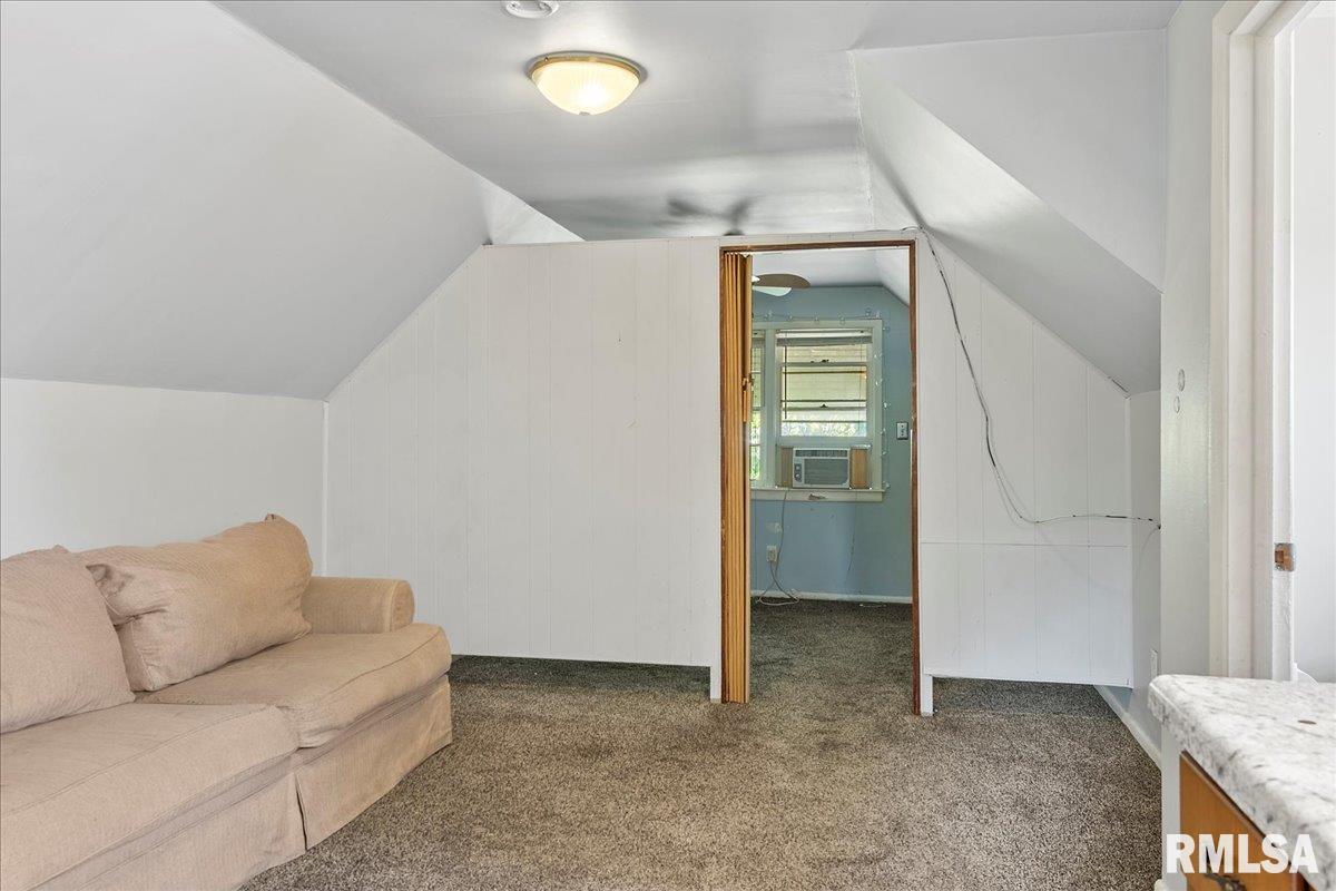 2244 South 9th Street Springfield, IL 62703 - Photo 34 of 43