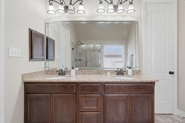 $530,000 | 127 Deerchase Drive, Conroe, TX 77384