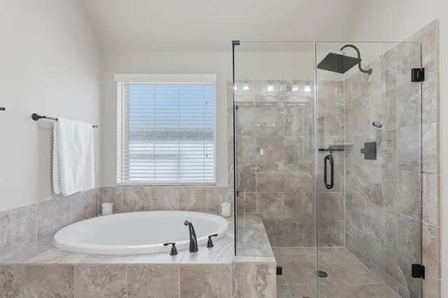 $530,000 | 127 Deerchase Drive, Conroe, TX 77384