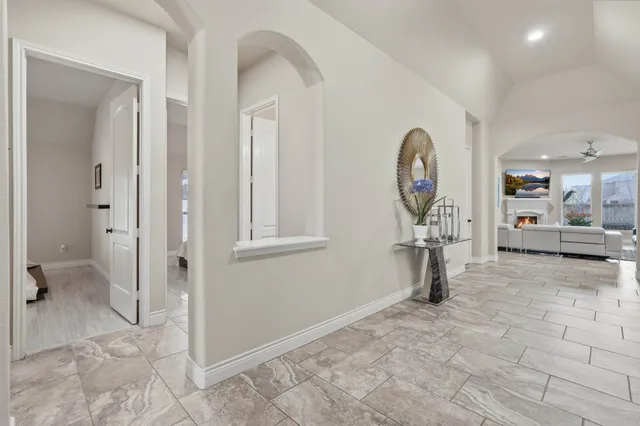 $530,000 | 127 Deerchase Drive, Conroe, TX 77384