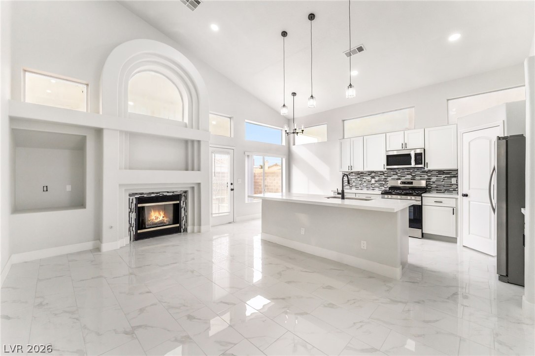 529 Rancho Del Mar Way North Las Vegas, NV 89031 - Photo 13 of 44