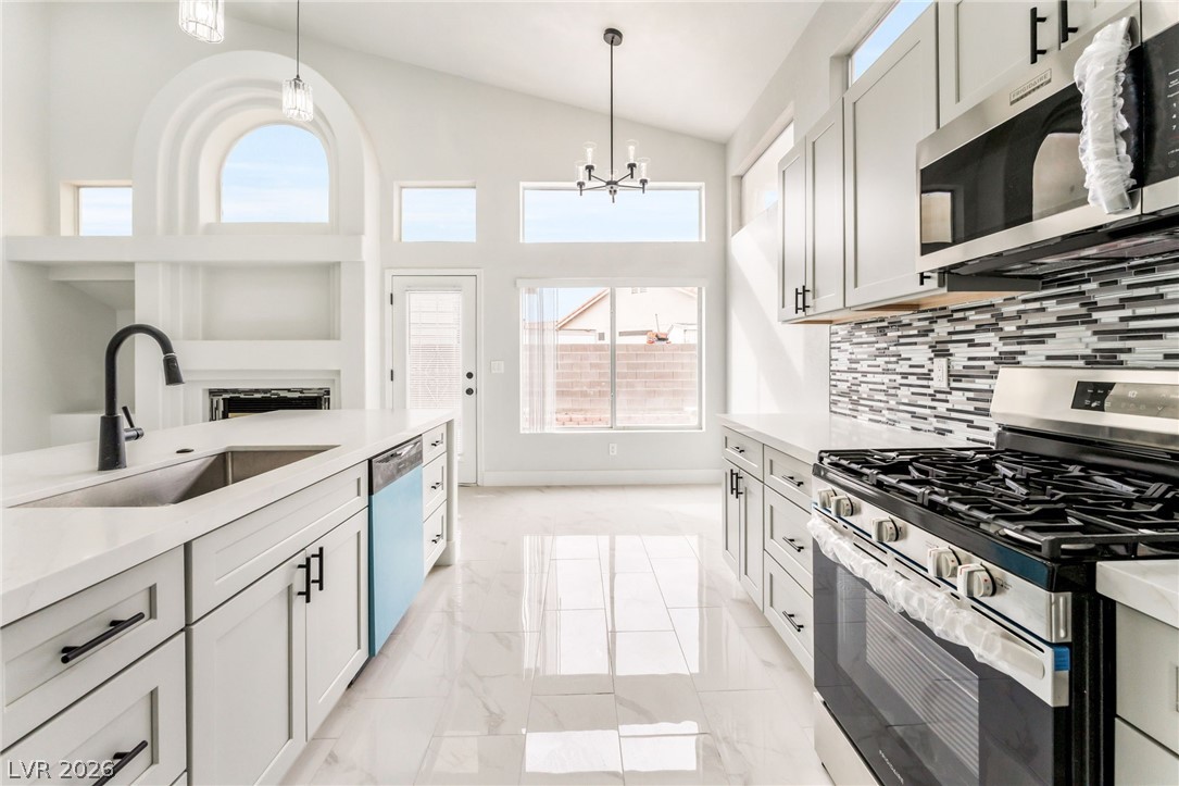 529 Rancho Del Mar Way North Las Vegas, NV 89031 - Photo 16 of 44