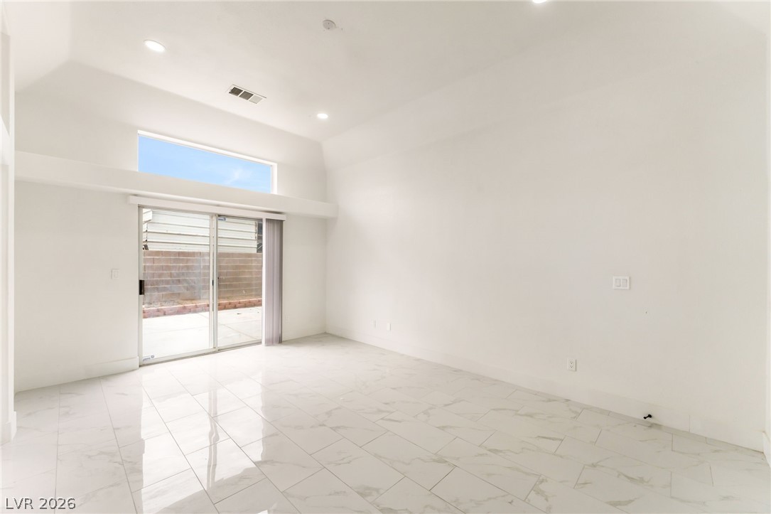 529 Rancho Del Mar Way North Las Vegas, NV 89031 - Photo 4 of 44