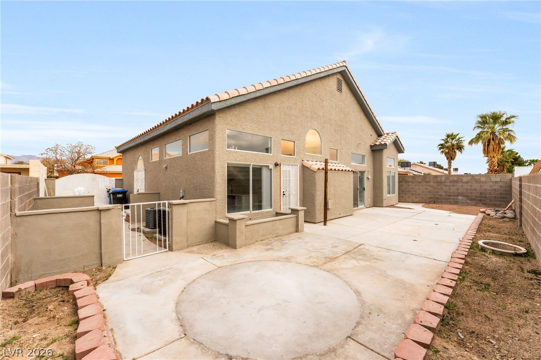 529 Rancho Del Mar Way North Las Vegas, NV 89031 - Photo 7 of 44