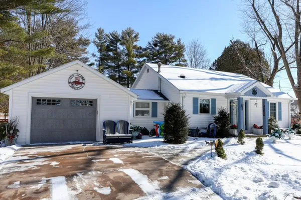 $259,900 | N6306 Pond Street, Manawa, WI 54949