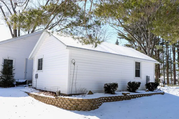 $259,900 | N6306 Pond Street, Manawa, WI 54949