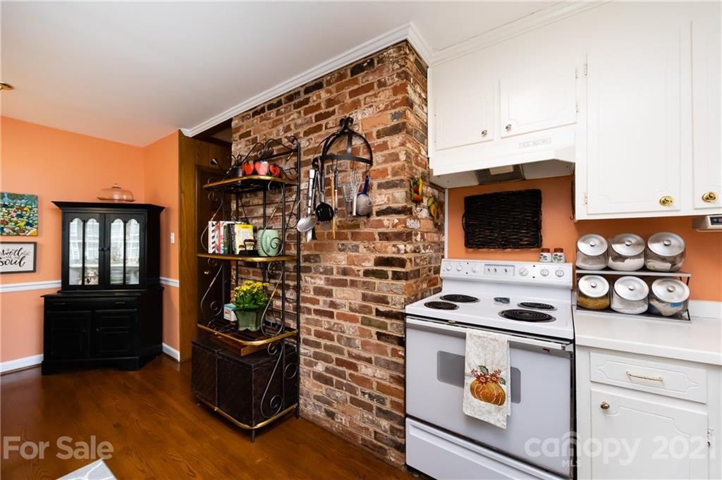 3125 Goneaway Road Charlotte, NC 28210 - Photo 13 of 36 Gallery Image 13