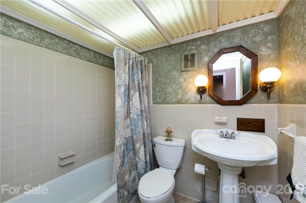 3125 Goneaway Road Charlotte, NC 28210 - Photo 20 of 36 Gallery Image 20