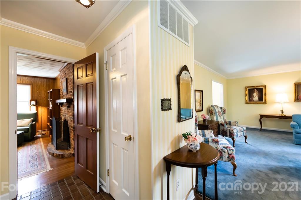 3125 Goneaway Road Charlotte, NC 28210 - Photo 6 of 36 Gallery Image 6