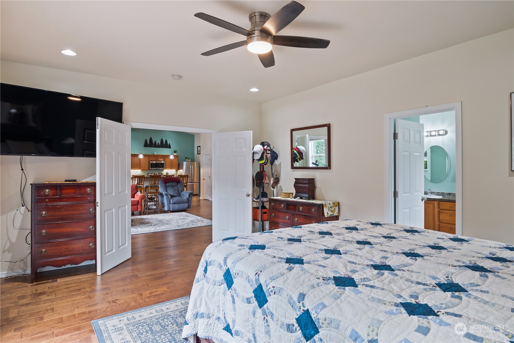2055 Coal Creek Road Longview, WA 98632 - Photo 13 of 33 Gallery Image 13