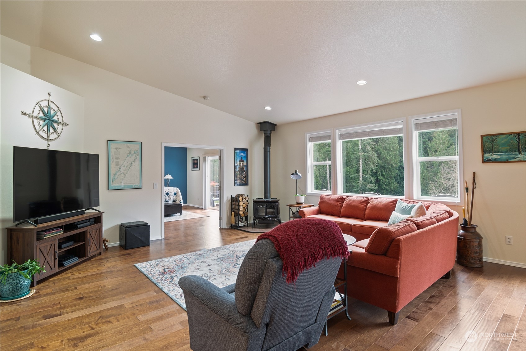2055 Coal Creek Road Longview, WA 98632 - Photo 5 of 33 Gallery Image 5