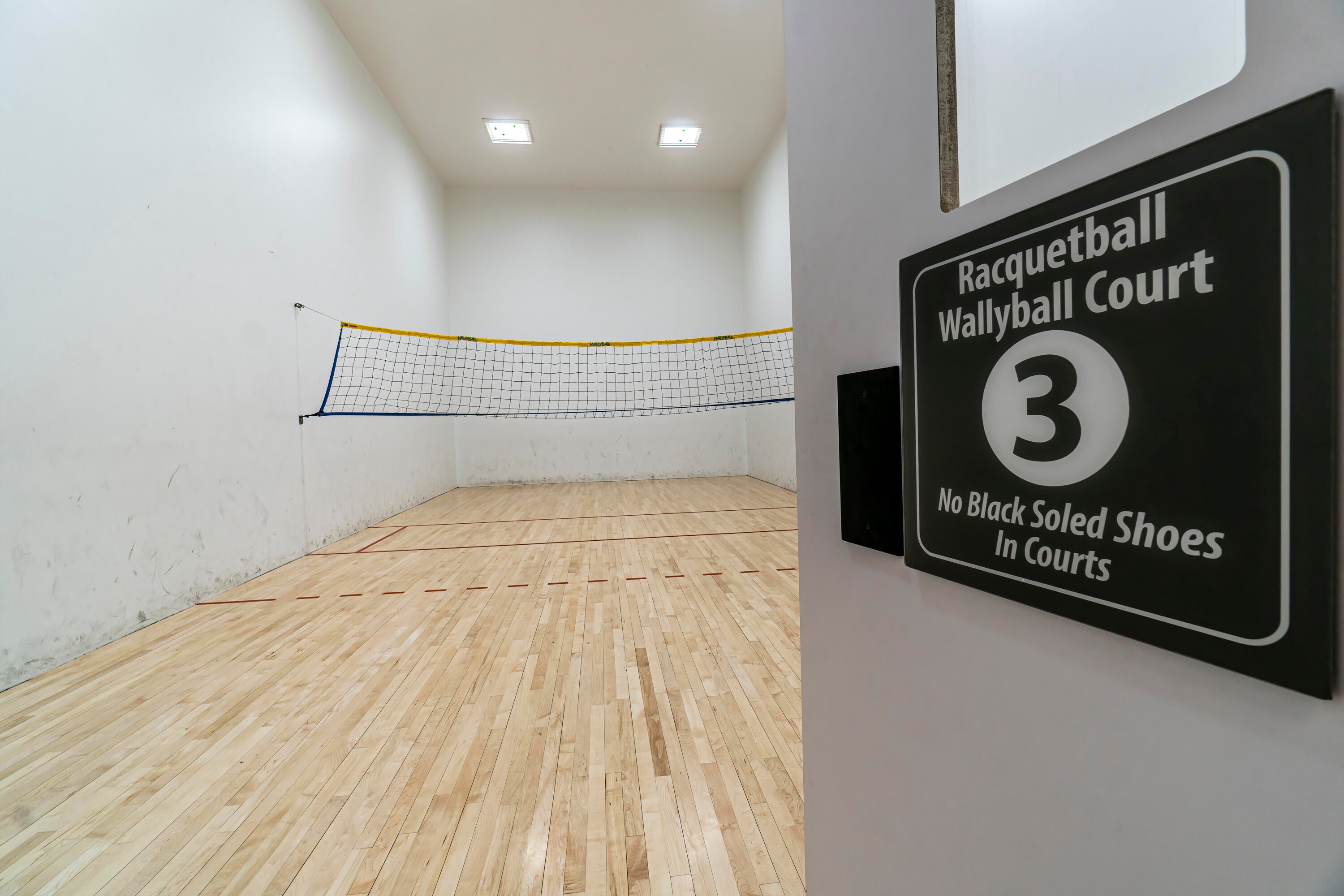1004 Highland View Loop Redmond, OR 97756 - Photo 87 of 95 EC Sports Center-005