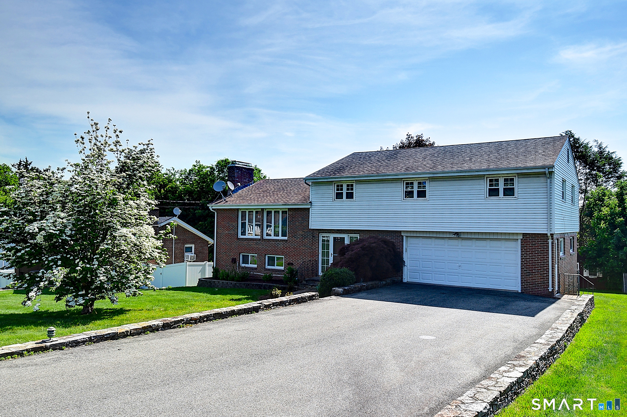 46 Kimball Road Wethersfield, CT 06109 - Photo 1 of 34