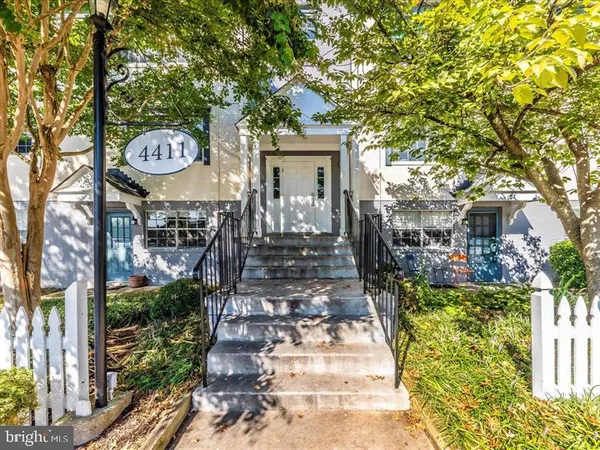 $2,400 | 4411 Romlon Street, Unit 301, Beltsville, MD 20705