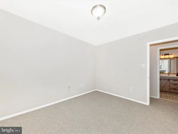 $2,400 | 4411 Romlon Street, Unit 301, Beltsville, MD 20705