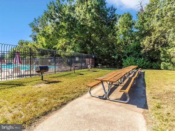 $2,400 | 4411 Romlon Street, Unit 301, Beltsville, MD 20705