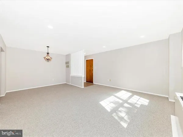 $2,400 | 4411 Romlon Street, Unit 301, Beltsville, MD 20705