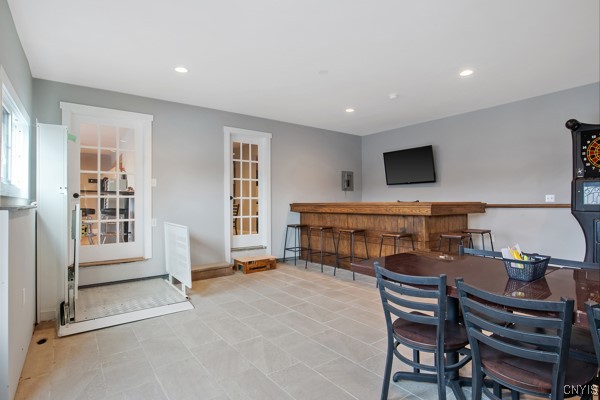 5000 West Genesee Street Camillus, NY 13031 - Photo 18 of 47 Bar/Lounge