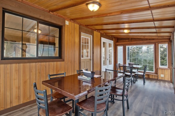 5000 West Genesee Street Camillus, NY 13031 - Photo 22 of 47 Enclosed Porch