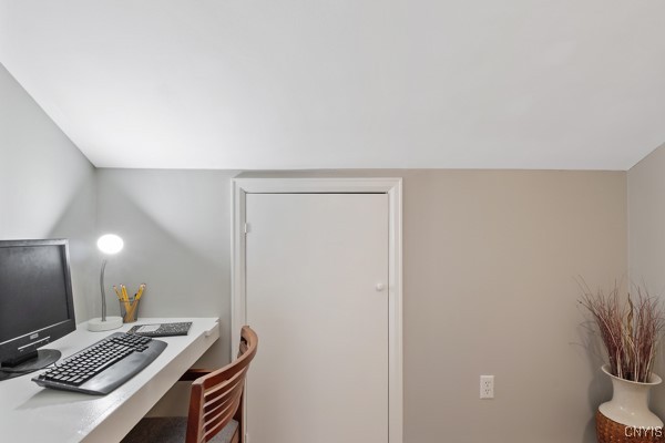 5000 West Genesee Street Camillus, NY 13031 - Photo 31 of 47 Office Upper Level