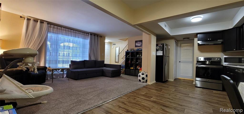 32600 Hoover Road, Unit 81 Warren, MI 48093 - Photo 13 of 32
