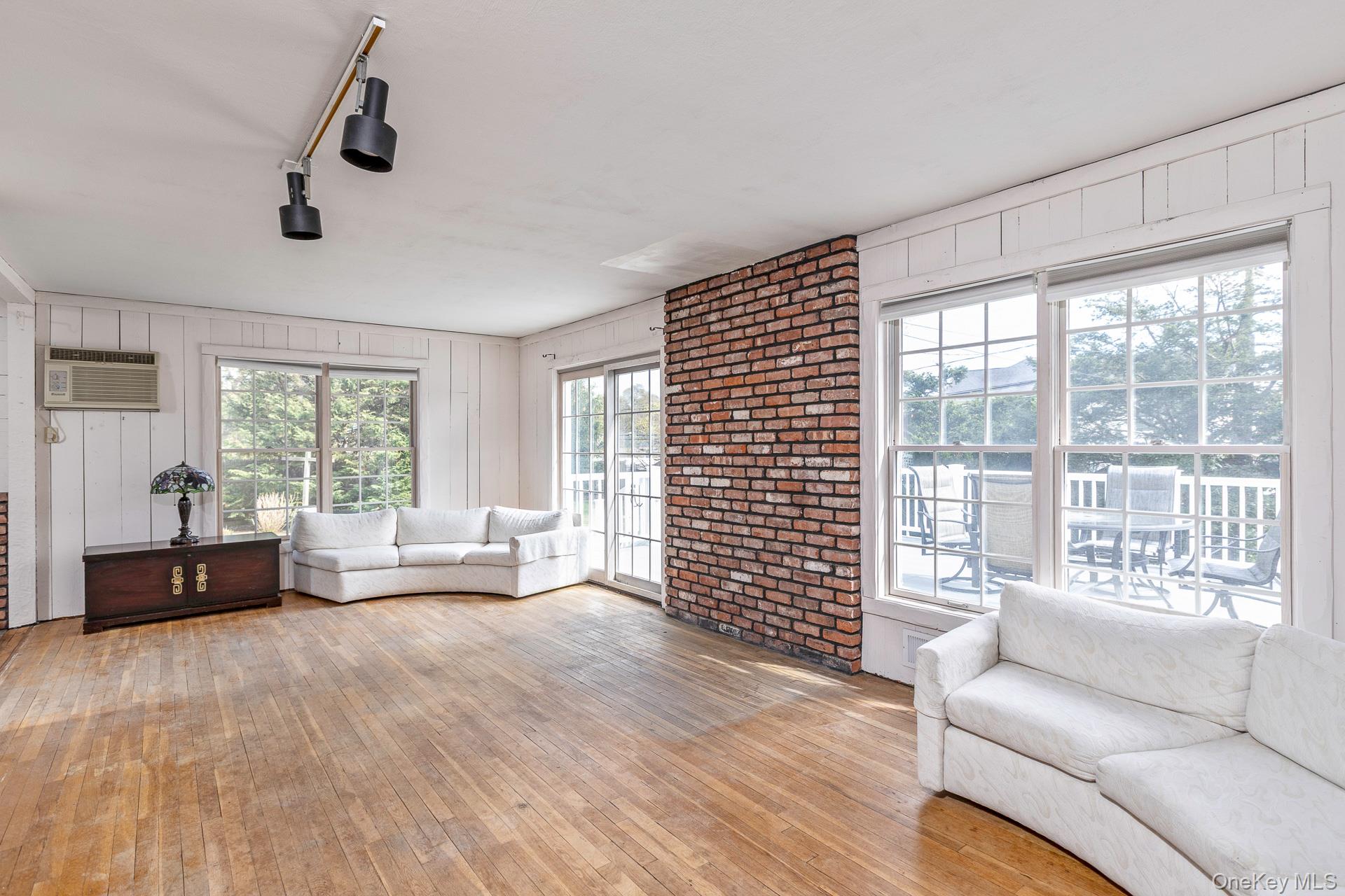 10 Fortune Court Commack, NY 11725 - Photo 16 of 34 Plenty of natural light, hardwood flooring