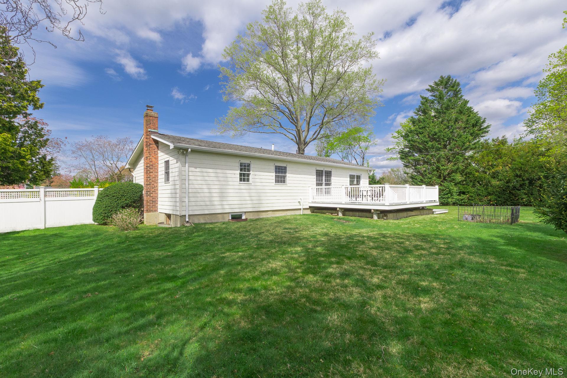 10 Fortune Court Commack, NY 11725 - Photo 33 of 34 Private fenced yard