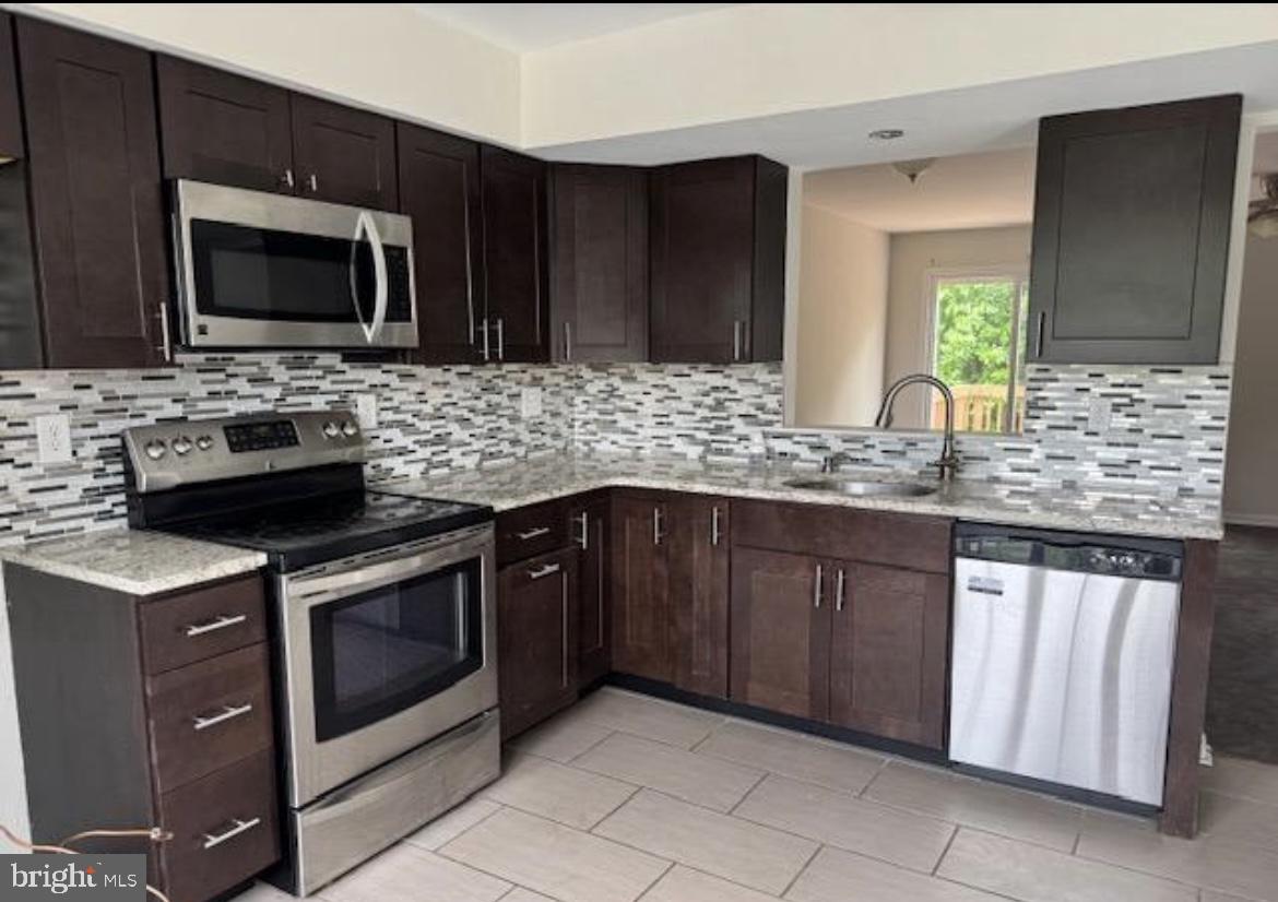 7849 Hidden Creek Way, Unit 24 Baltimore, MD 21226 - Photo 4 of 31