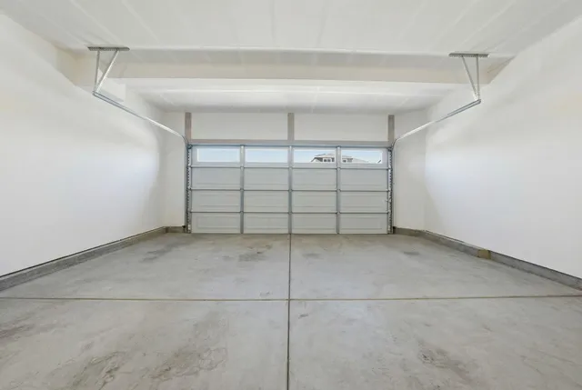 a view of a garage