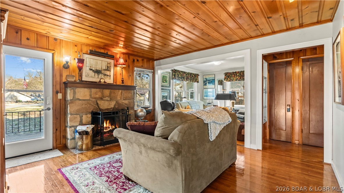 90 Arrowhead Beach Road Lake Ozark, MO 65049 - Photo 20 of 46