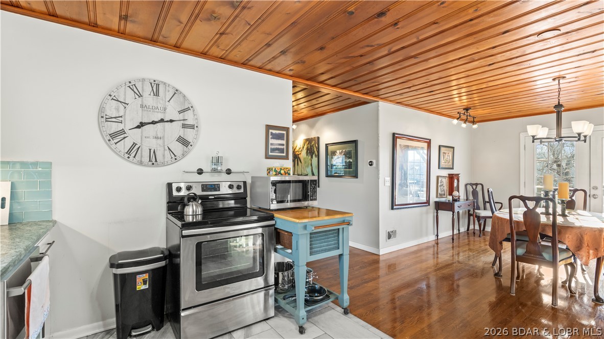 90 Arrowhead Beach Road Lake Ozark, MO 65049 - Photo 24 of 46