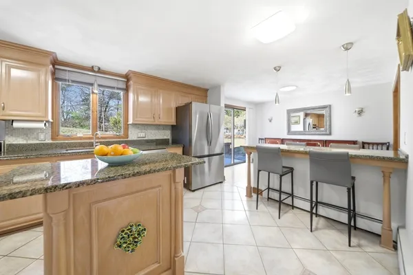 $900,000 | 15 Sparhawk Drive, Burlington, MA 01803