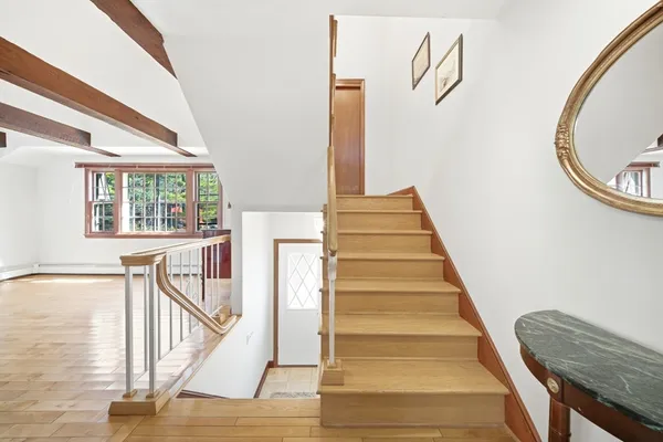 $900,000 | 15 Sparhawk Drive, Burlington, MA 01803
