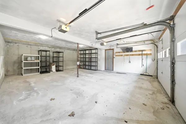 $900,000 | 15 Sparhawk Drive, Burlington, MA 01803