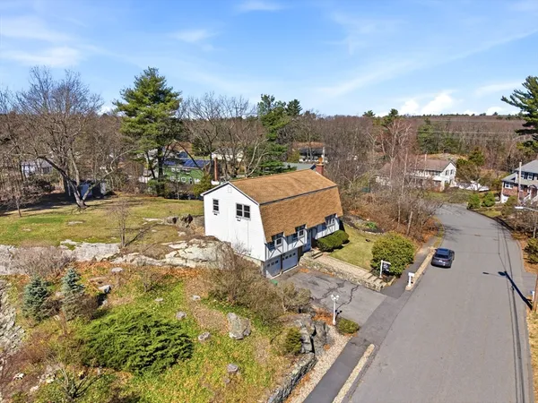 $900,000 | 15 Sparhawk Drive, Burlington, MA 01803