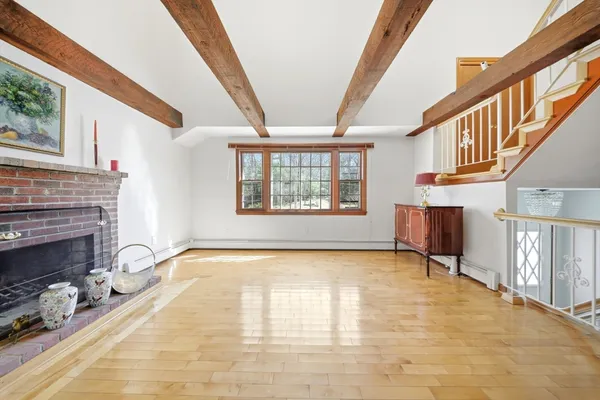 $900,000 | 15 Sparhawk Drive, Burlington, MA 01803