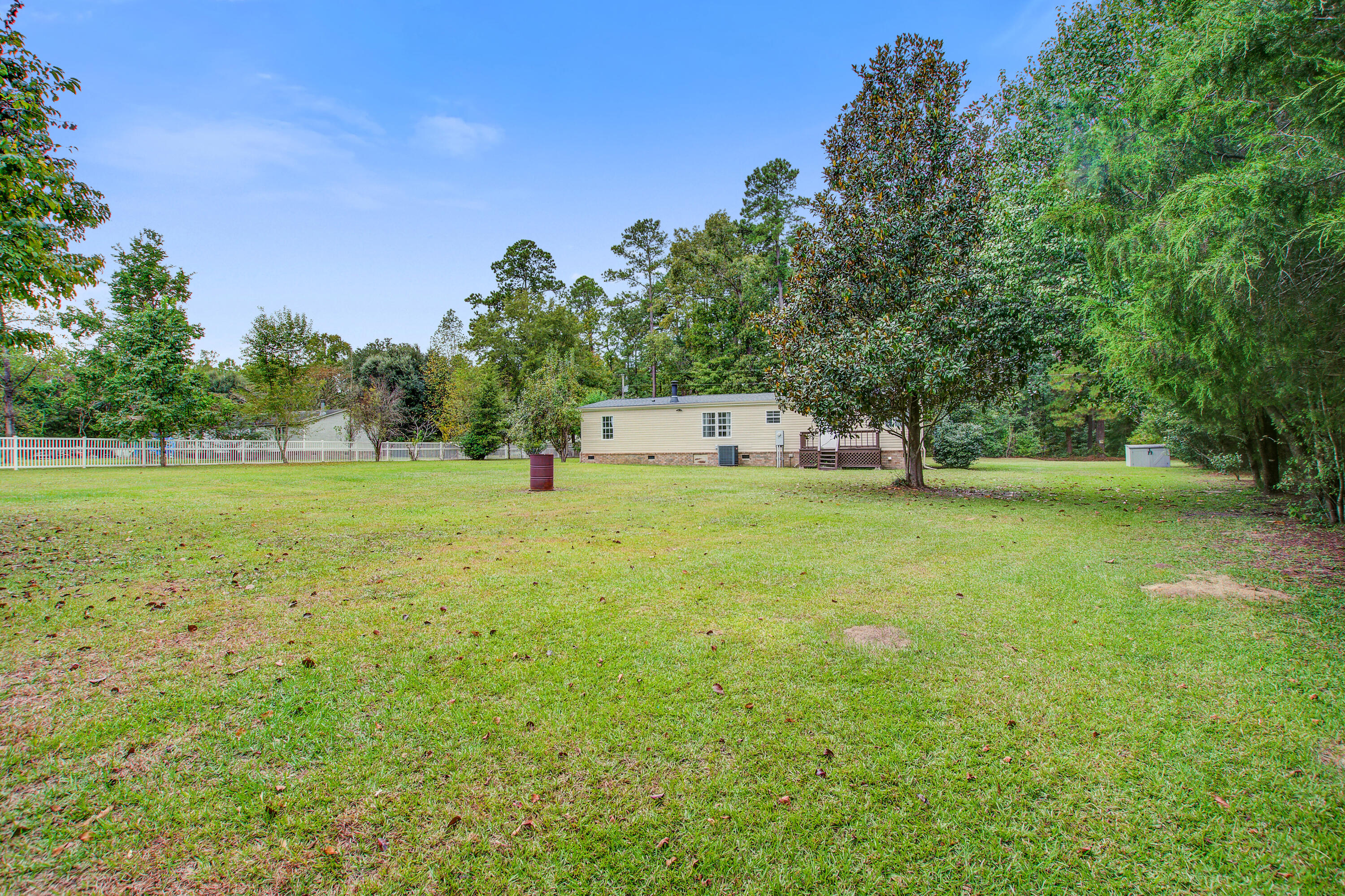 171 Autumn Run Road St. George, SC 29477 - Photo 30 of 36 171 (32)