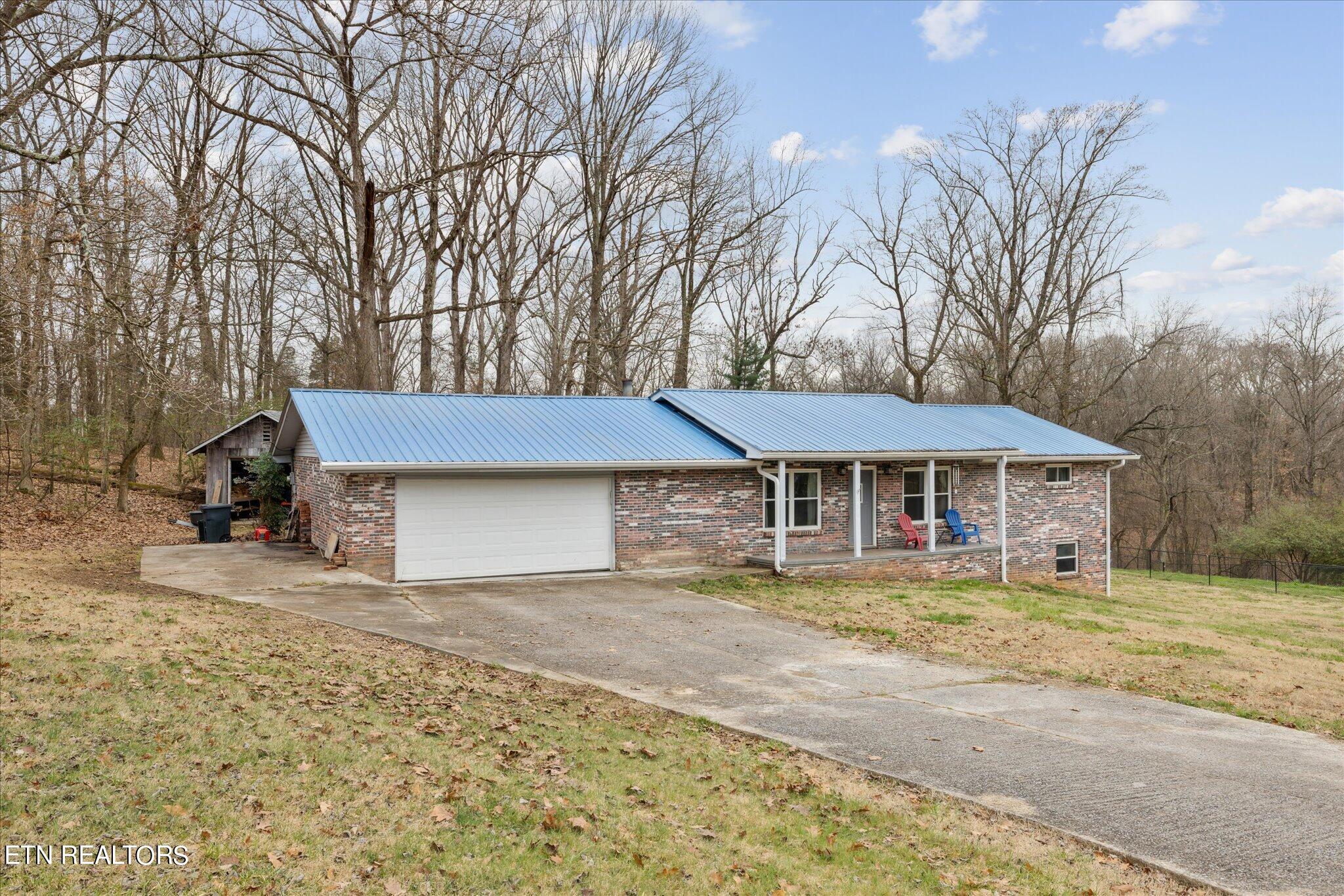 220 Cox Road Loudon, TN 37774 - Photo 3 of 25 04-IMG_0016