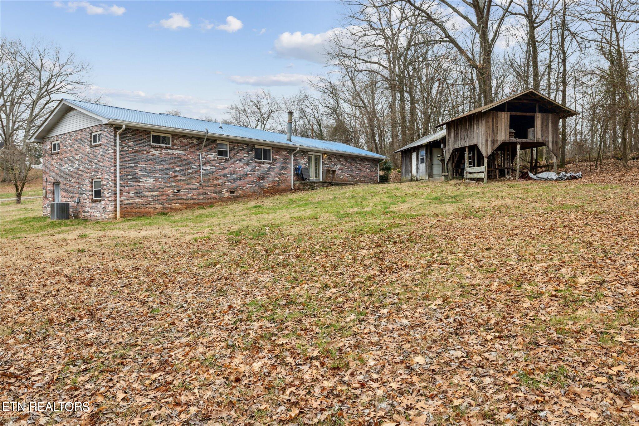 220 Cox Road Loudon, TN 37774 - Photo 5 of 25 09-IMG_0041